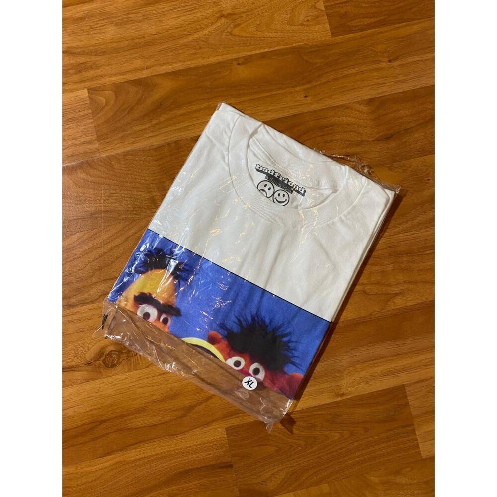 Size extra large color white